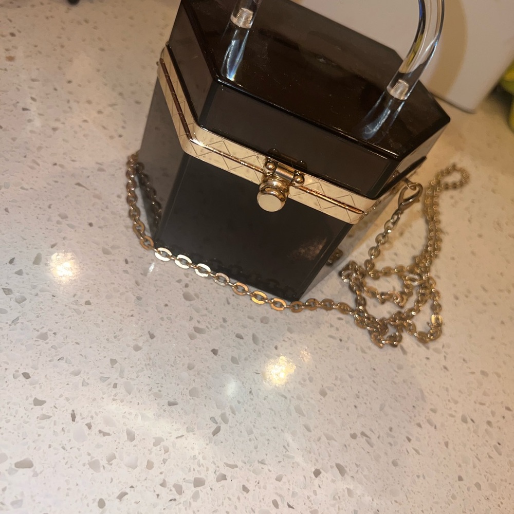 Elegant Black and Gold Women's Handbag
